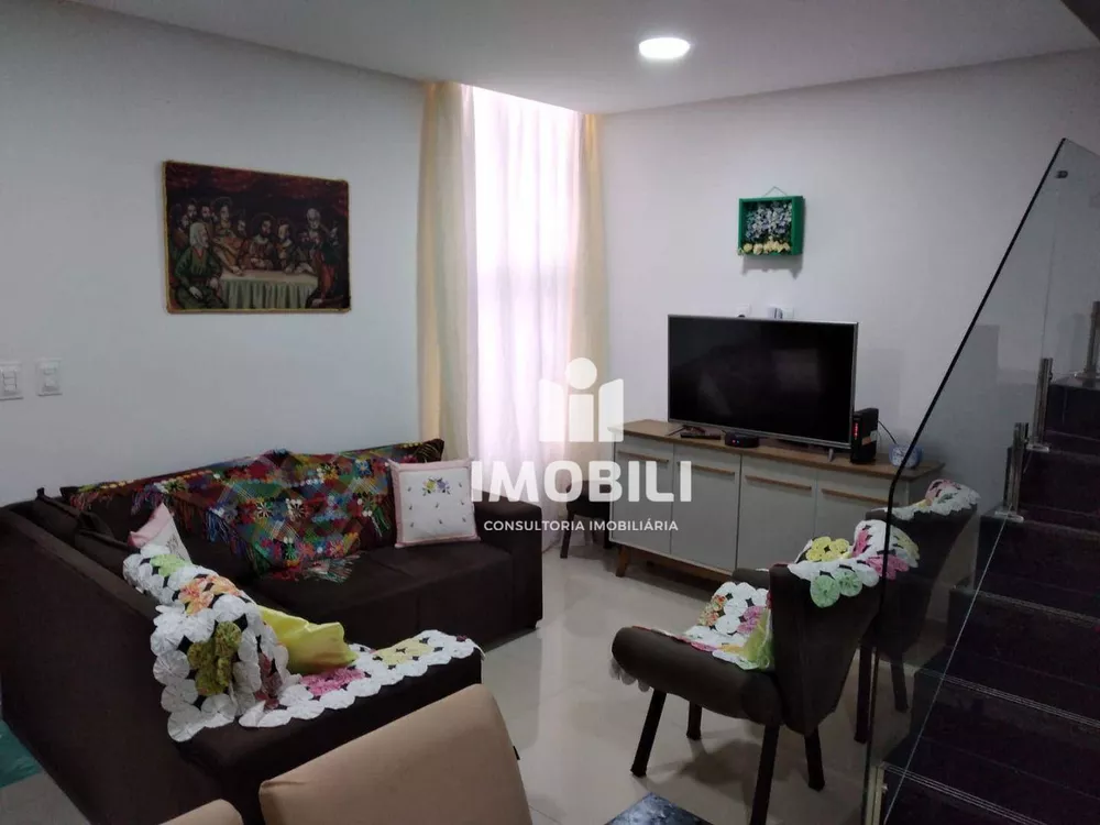 Casa de Condomínio à venda com 3 quartos, 90M2 - Foto 2