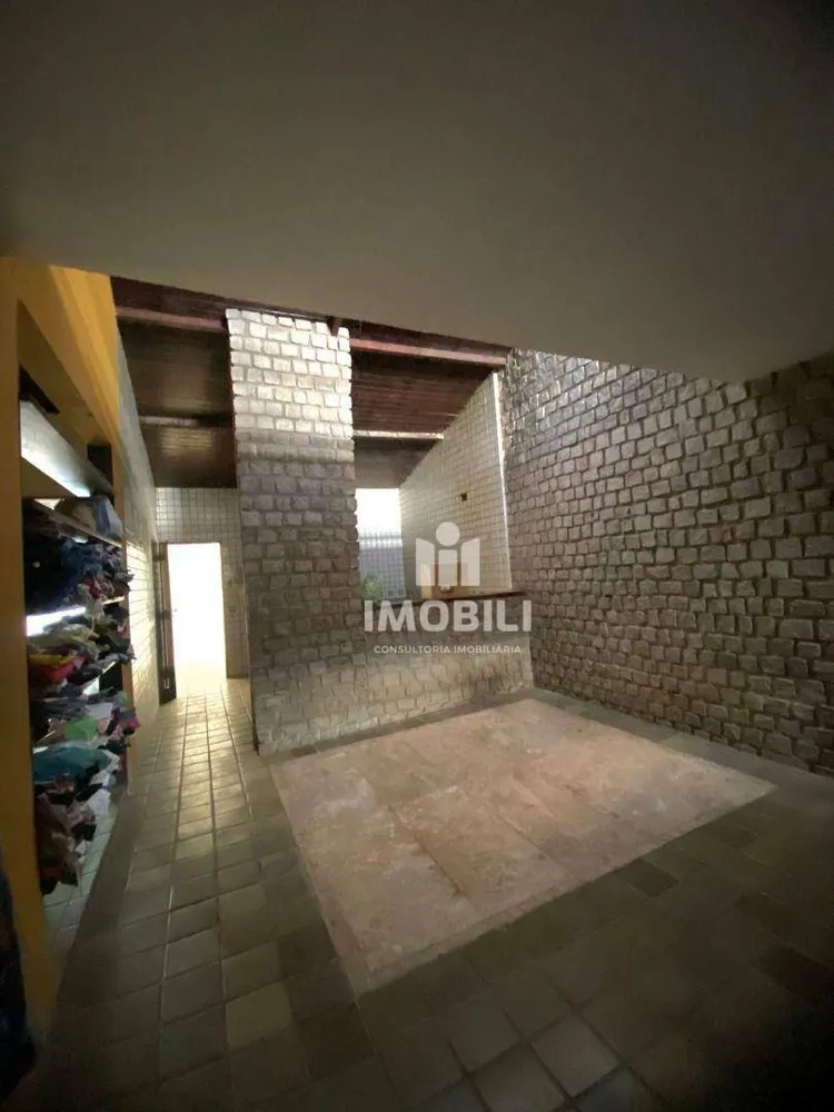 Casa, 3 quartos, 239 m² - Foto 15