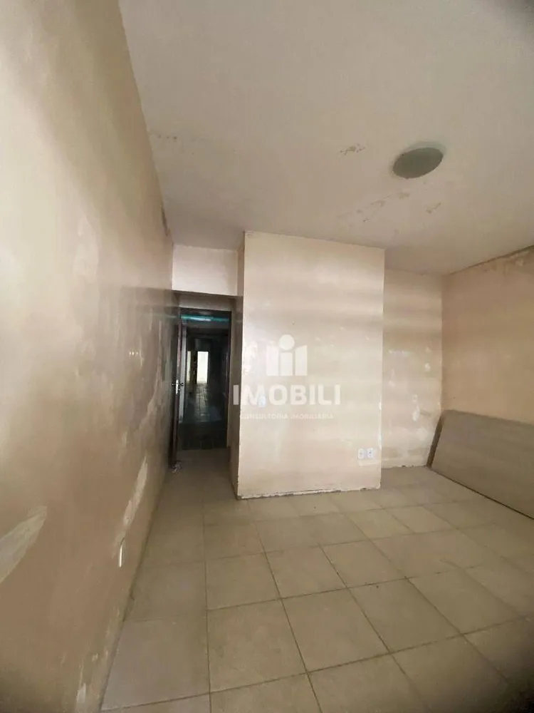 Casa, 3 quartos, 239 m² - Foto 10