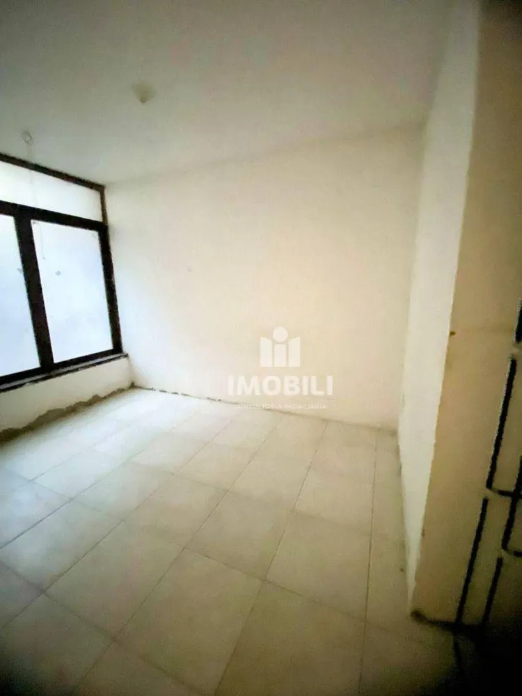Casa, 3 quartos, 239 m² - Foto 4