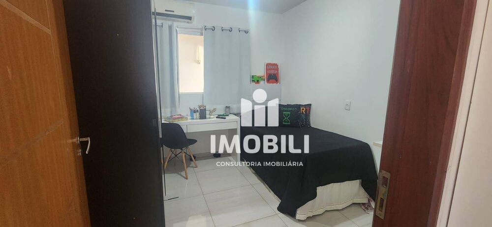 Casa à venda com 9 quartos, 326m² - Foto 11