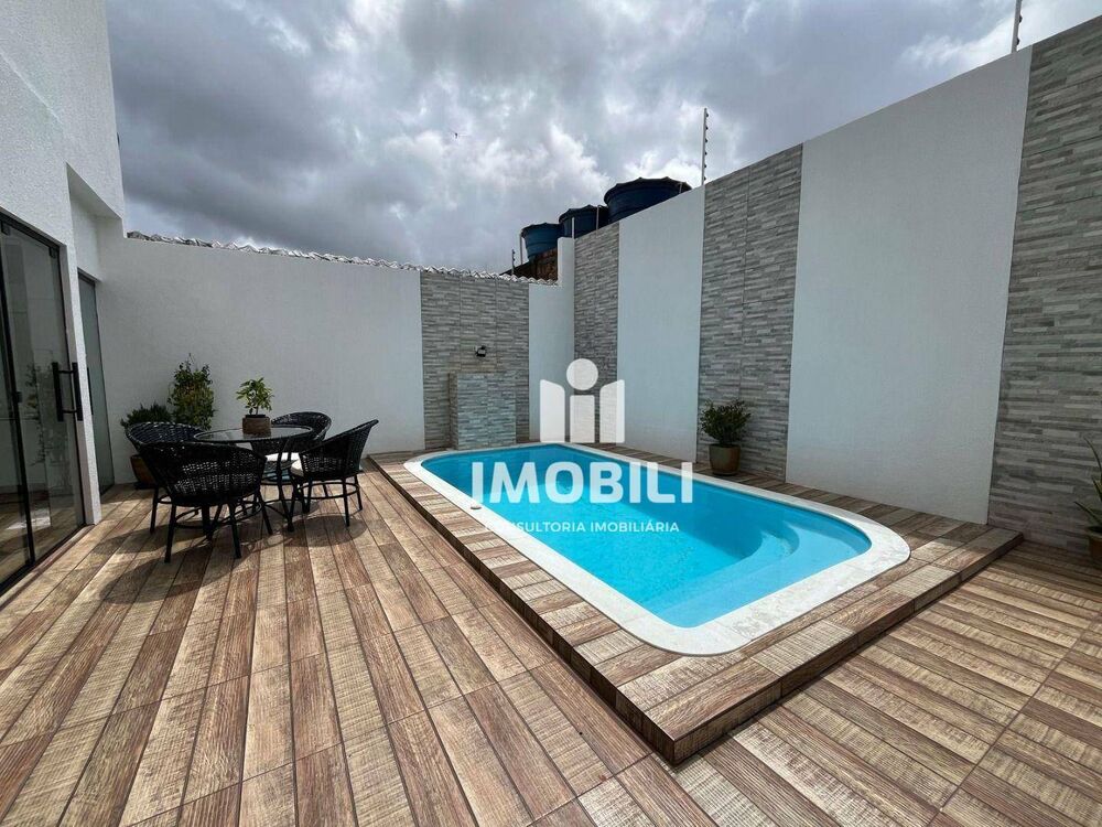 Casa à venda com 9 quartos, 326m² - Foto 9
