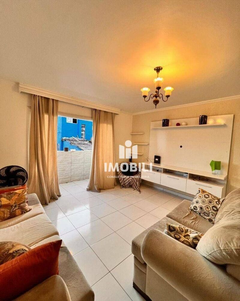 Apartamento à venda com 3 quartos, 110m² - Foto 1