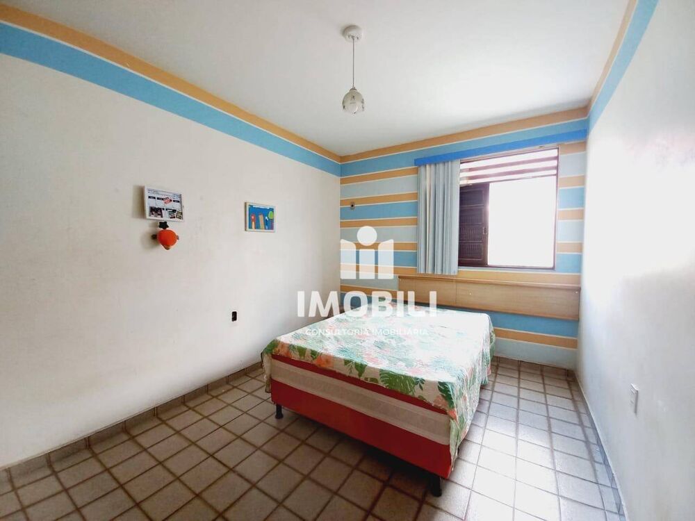 Casa à venda com 3 quartos, 216m² - Foto 5