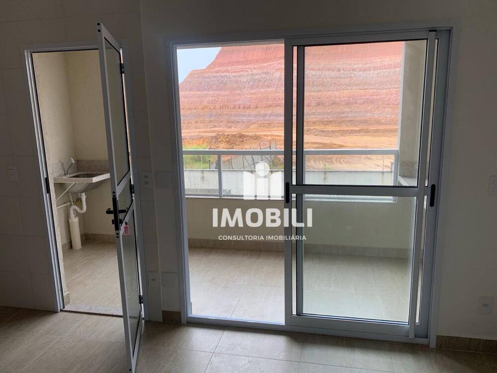 Apartamento à venda com 2 quartos, 64m² - Foto 5