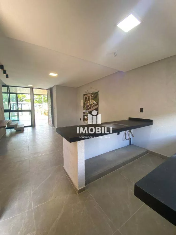 Casa à venda com 3 quartos, 147m² - Foto 3