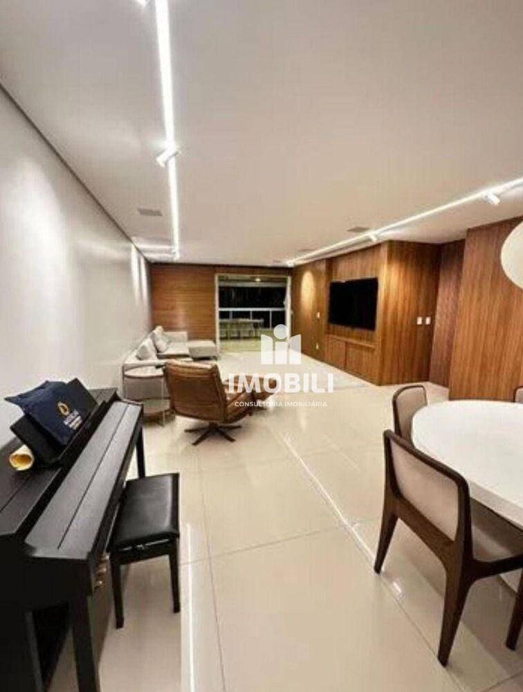 Apartamento à venda com 4 quartos, 260m² - Foto 2