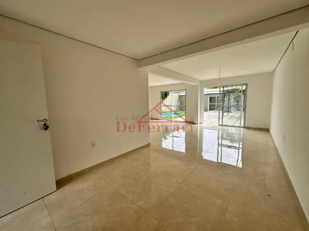 Casa, 3 quartos, 250 m² - Foto 2