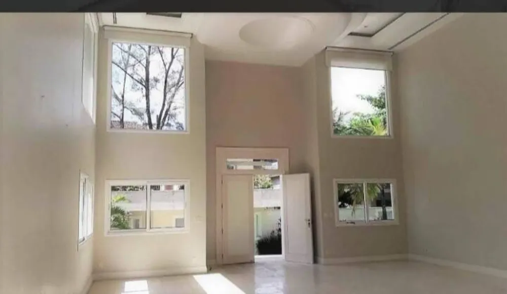 Casa, 4 quartos, 1670 m² - Foto 1