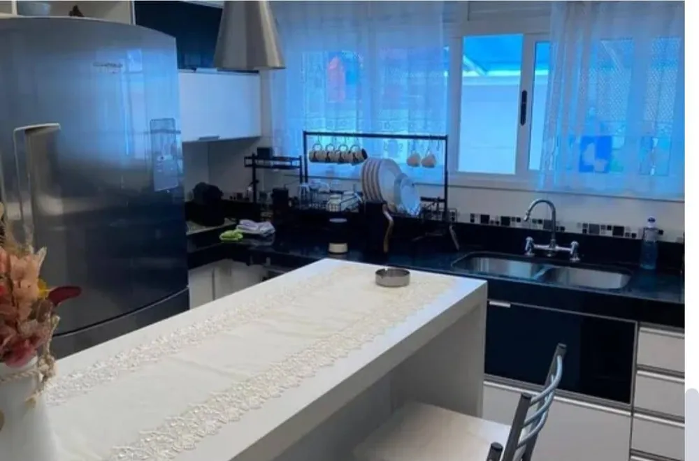 Casa, 4 quartos, 230 m² - Foto 4