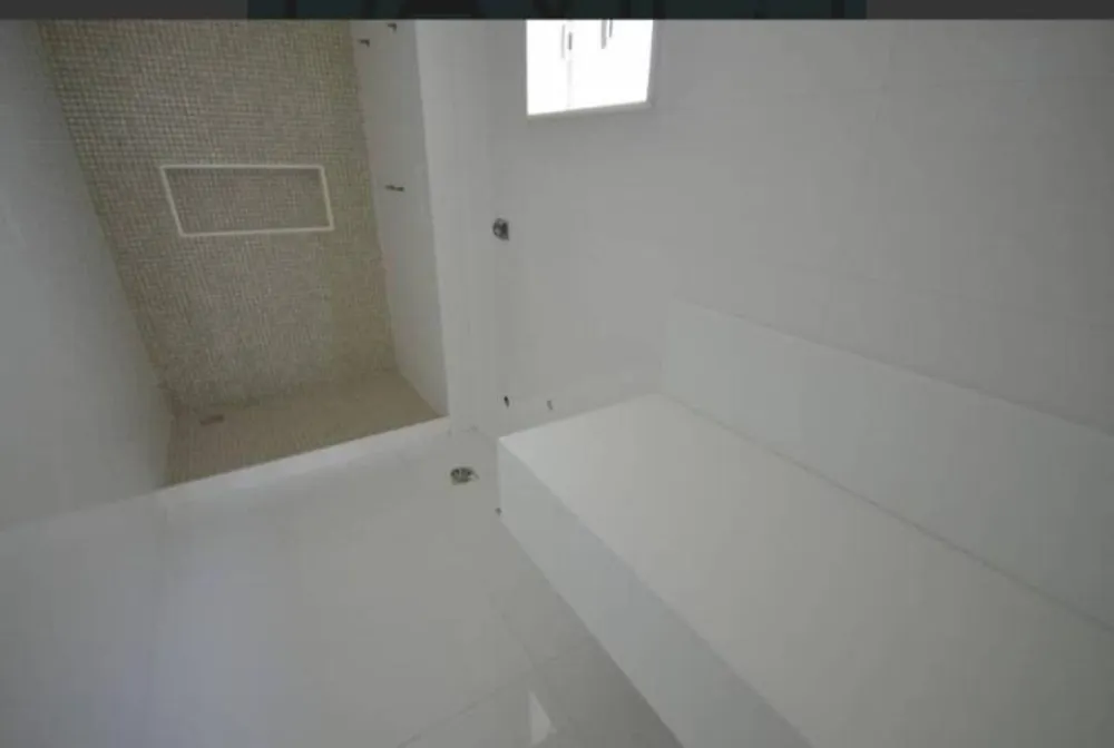 Casa, 6 quartos, 1000 m² - Foto 1