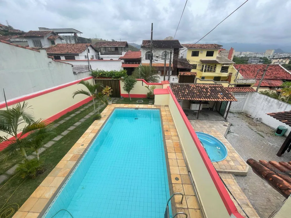 Casa, 3 quartos, 290 m² - Foto 2