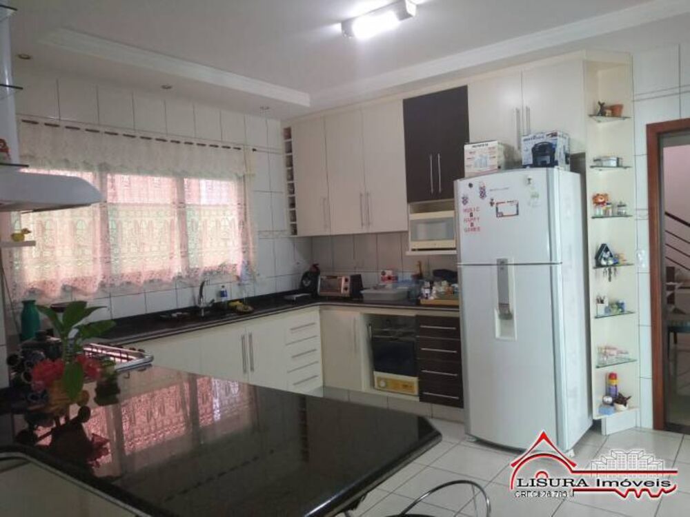 Casa de Condomínio à venda com 4 quartos, 300m² - Foto 19