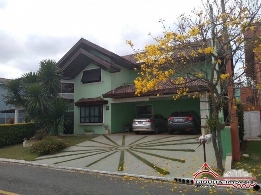 Casa de Condomínio à venda com 4 quartos, 300m² - Foto 1