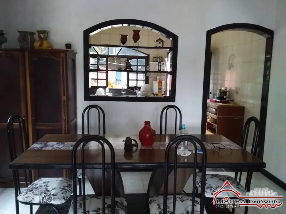 Casa, 3 quartos, 200 m² - Foto 2