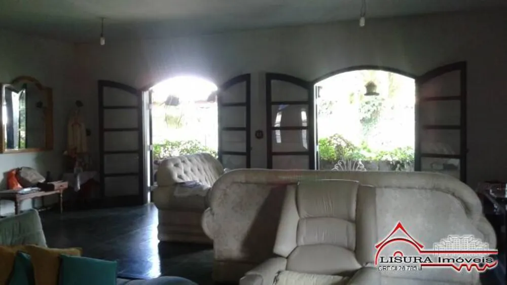 Casa, 3 quartos, 216 m² - Foto 1