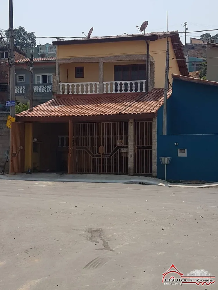 Casa, 3 quartos, 195 m² - Foto 2