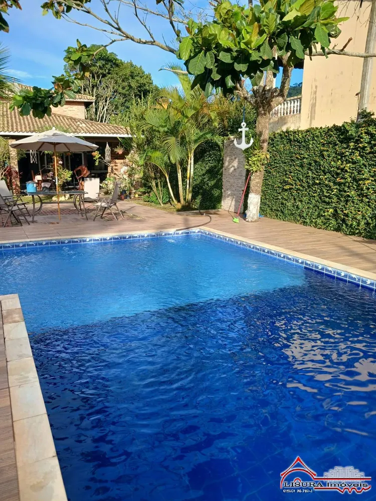 Chácara, 3 quartos, 1700 m² - Foto 1