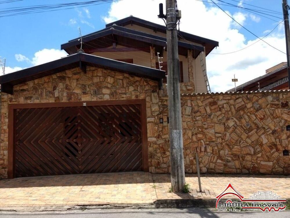 Casa, 4 quartos, 200 m² - Foto 1