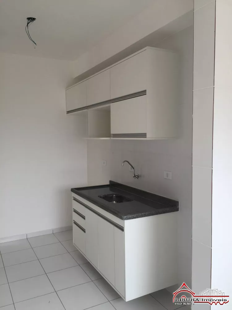 Apartamento à venda com 3 quartos, 88m² - Foto 2