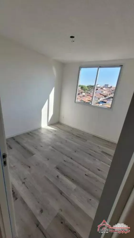 Apartamento para alugar com 2 quartos, 44m² - Foto 4