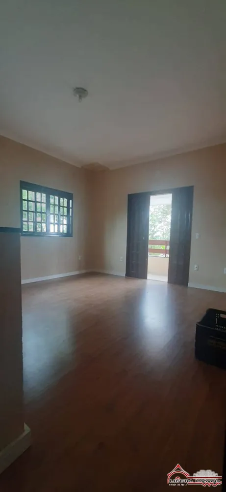 Casa, 4 quartos, 220 m² - Foto 2