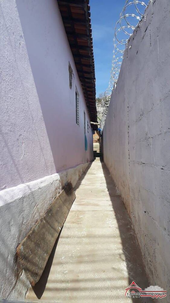 Casa à venda com 2 quartos, 187m² - Foto 3