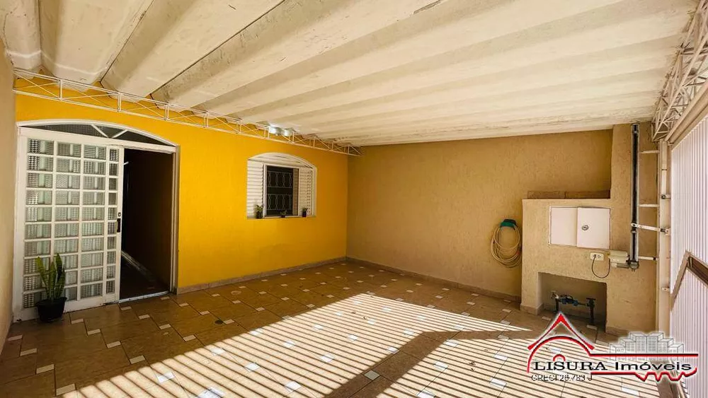 Casa à venda com 2 quartos, 120m² - Foto 2