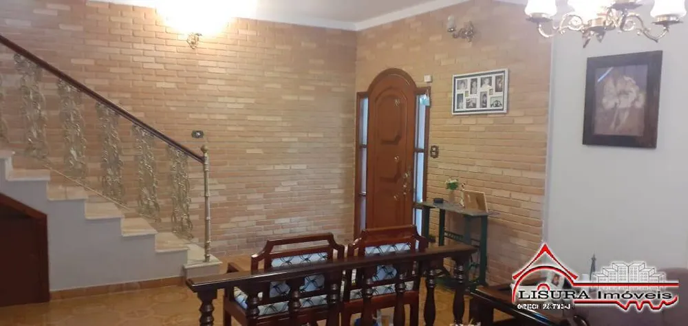 Casa, 4 quartos, 259 m² - Foto 1