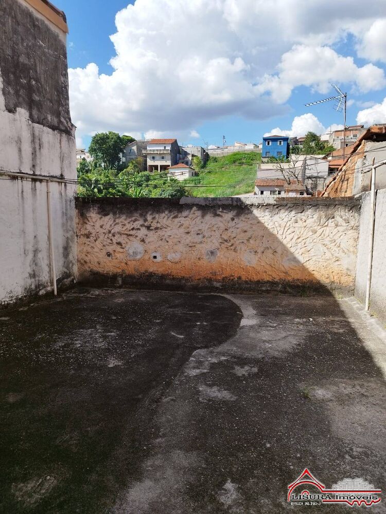 Casa à venda com 4 quartos, 188m² - Foto 3
