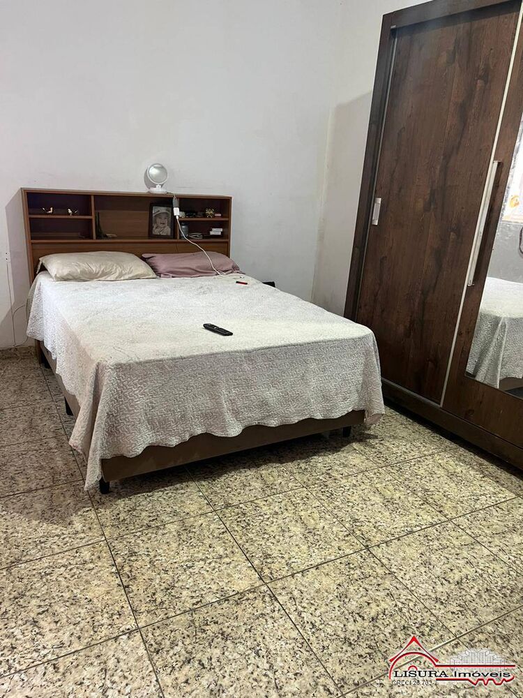 Casa à venda com 2 quartos, 80m² - Foto 3
