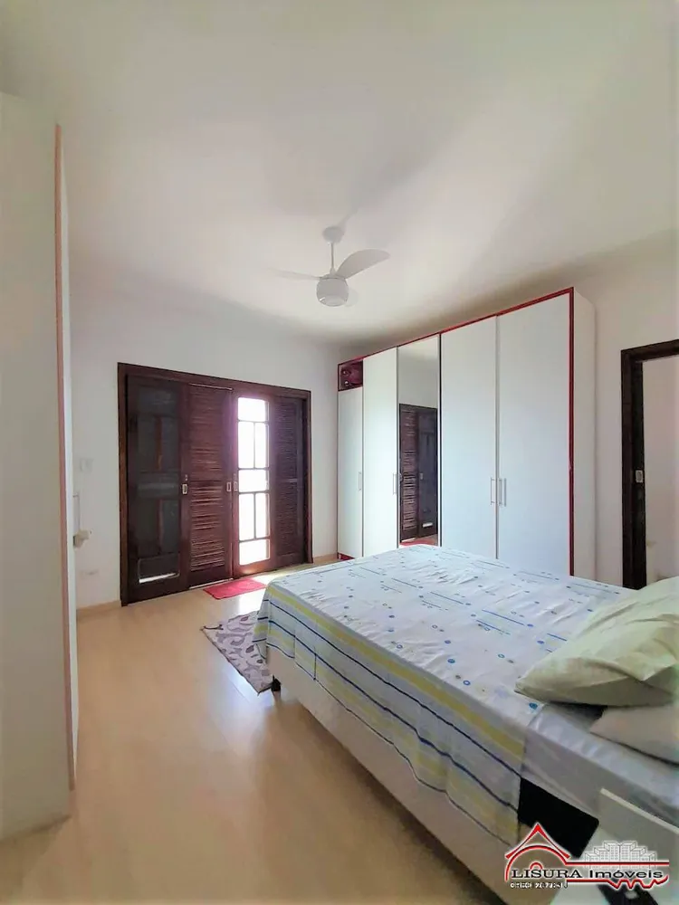 Casa, 3 quartos, 270 m² - Foto 4