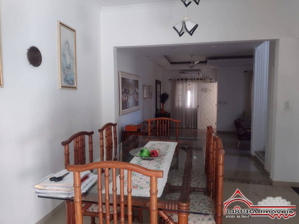 Casa à venda com 3 quartos, 180m² - Foto 11