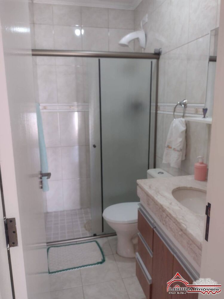 Casa à venda com 3 quartos, 180m² - Foto 22