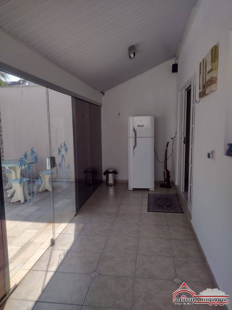 Casa à venda com 3 quartos, 180m² - Foto 29