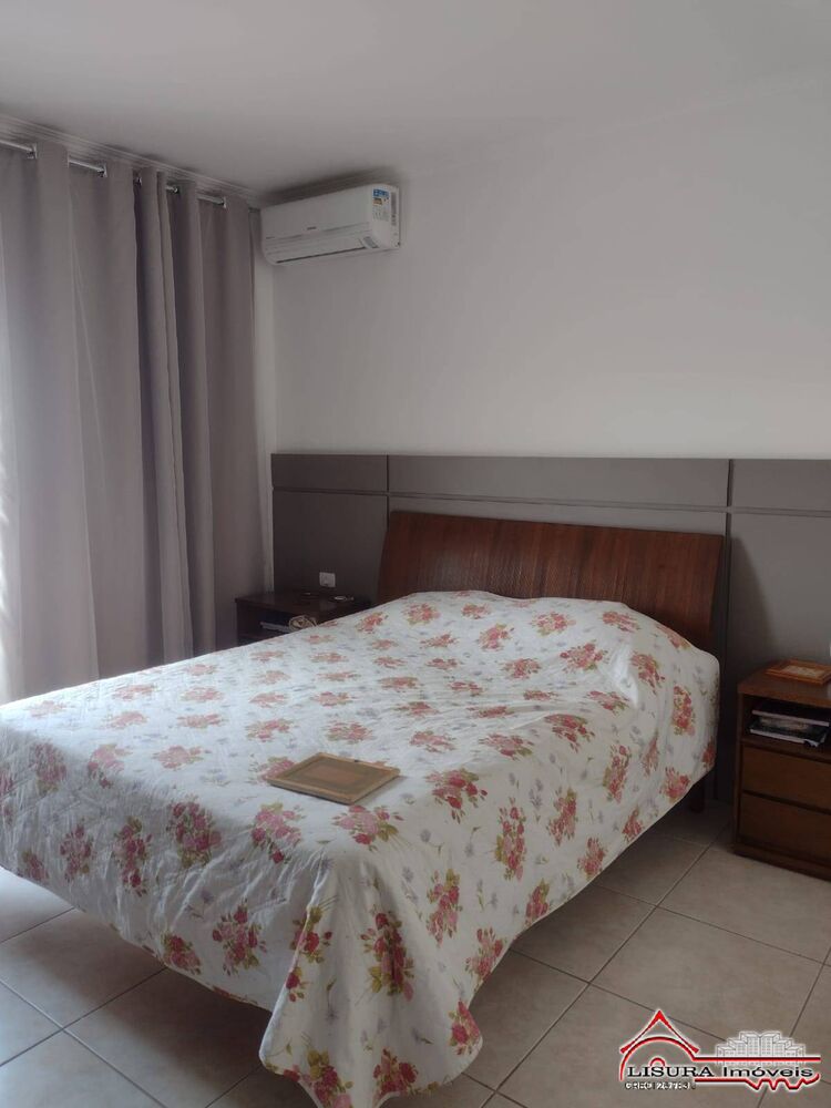 Casa à venda com 3 quartos, 180m² - Foto 18