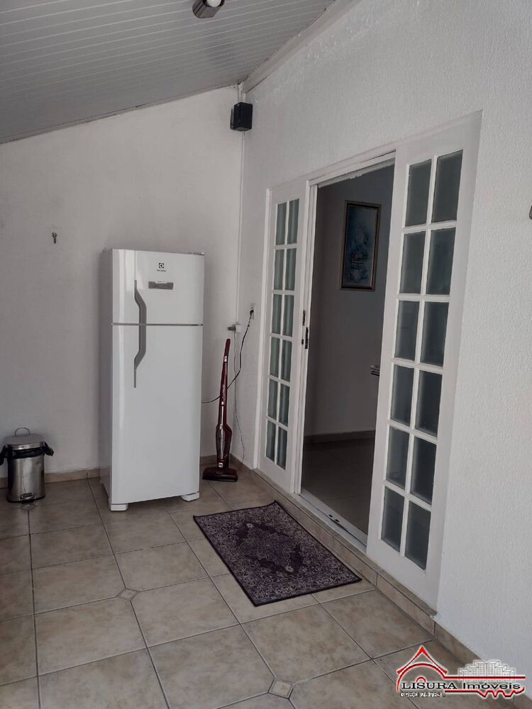Casa à venda com 3 quartos, 180m² - Foto 31