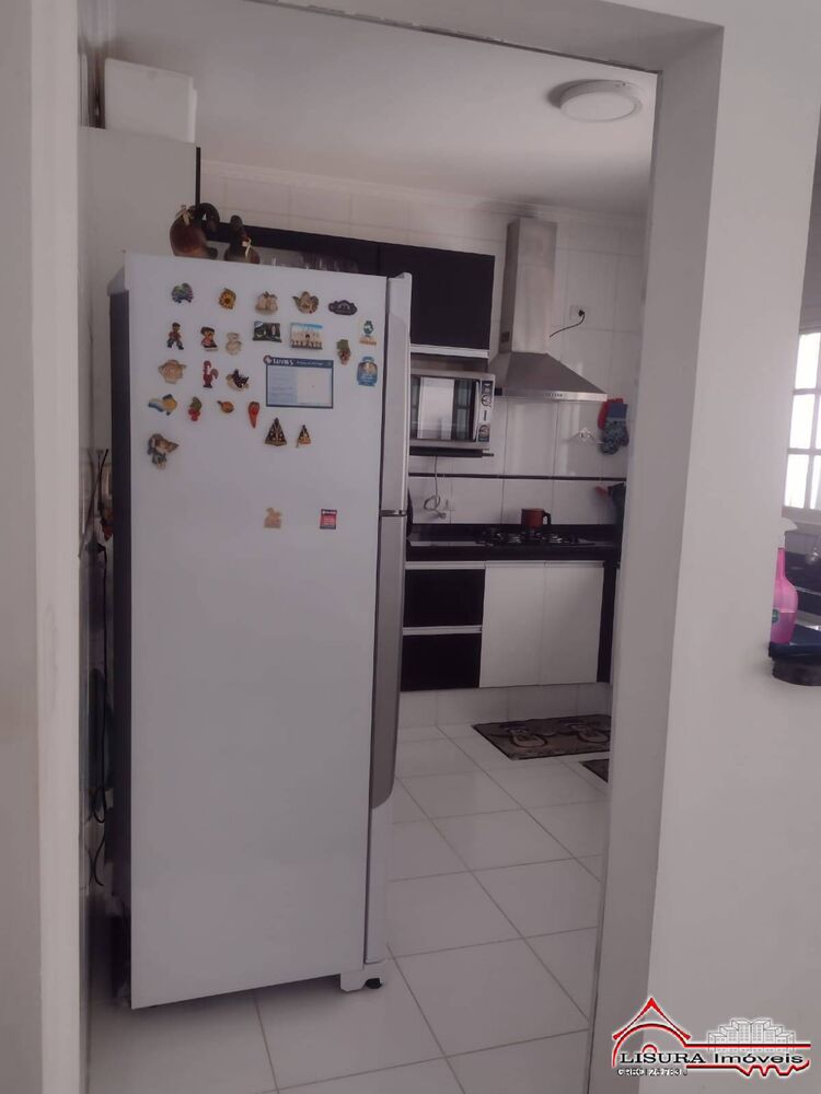 Casa à venda com 3 quartos, 180m² - Foto 13