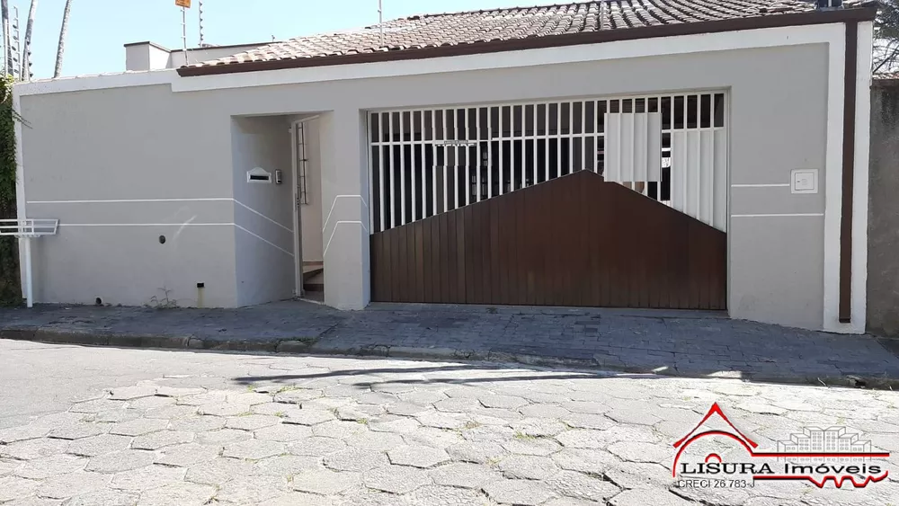 Casa à venda com 3 quartos, 120m² - Foto 1