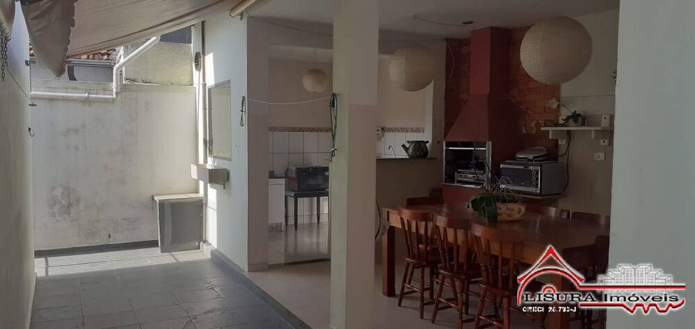 Casa à venda com 4 quartos, 259m² - Foto 6
