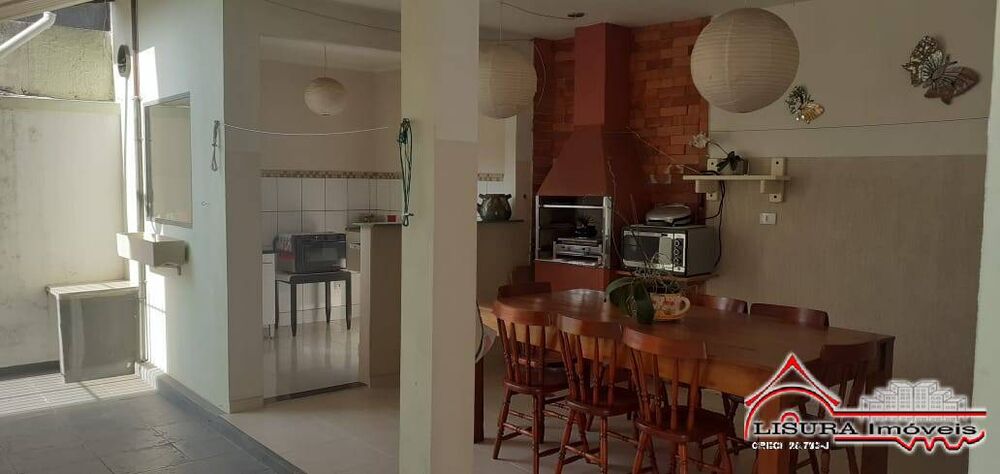 Casa à venda com 4 quartos, 259m² - Foto 12