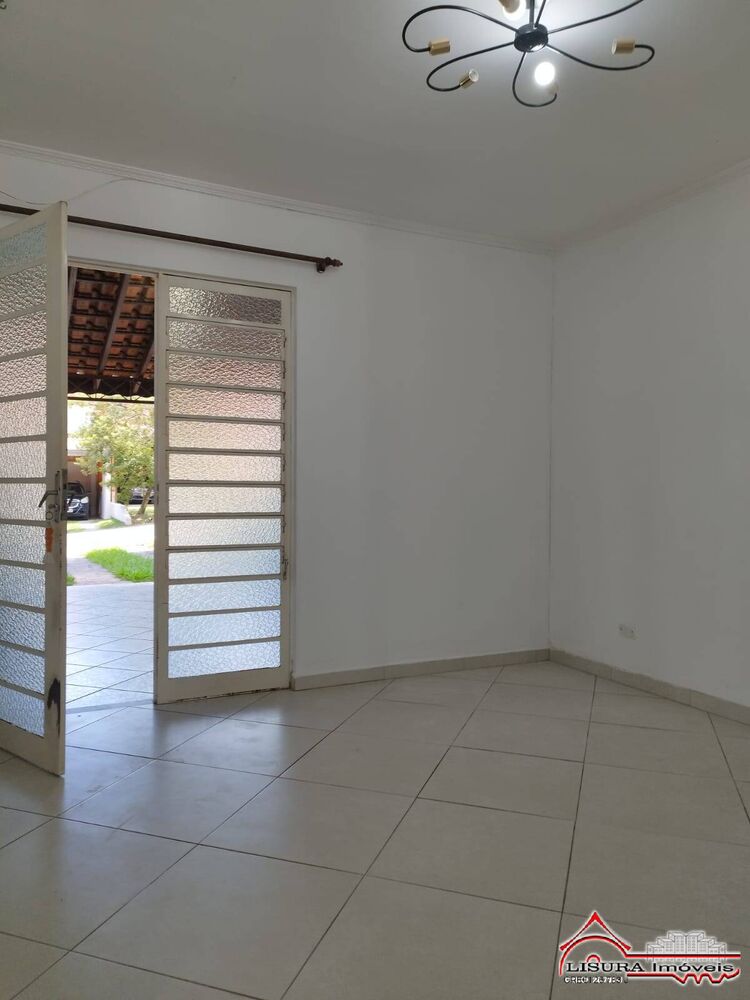 Casa de Condomínio para alugar com 3 quartos, 91m² - Foto 3