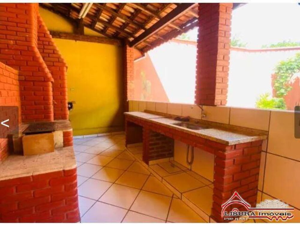 Casa à venda com 3 quartos, 227m² - Foto 10