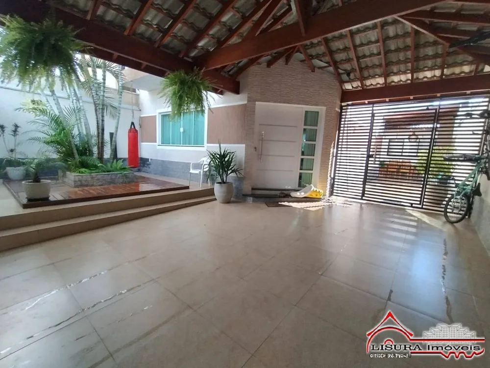 Casa, 3 quartos, 225 m² - Foto 1
