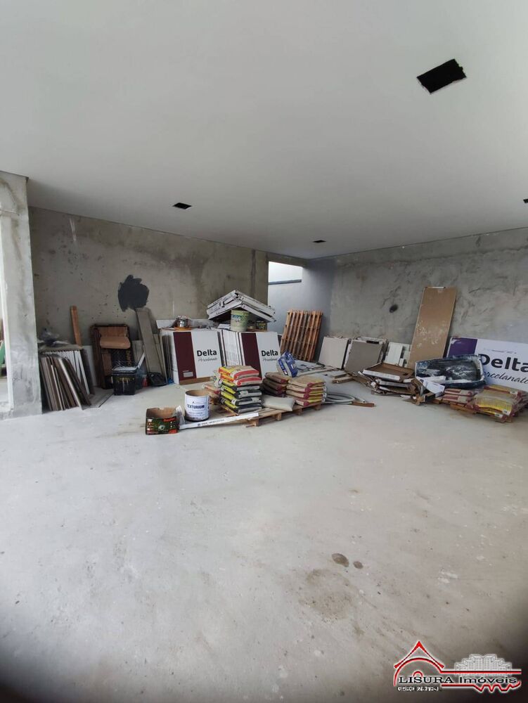 Casa à venda com 3 quartos, 250m² - Foto 4