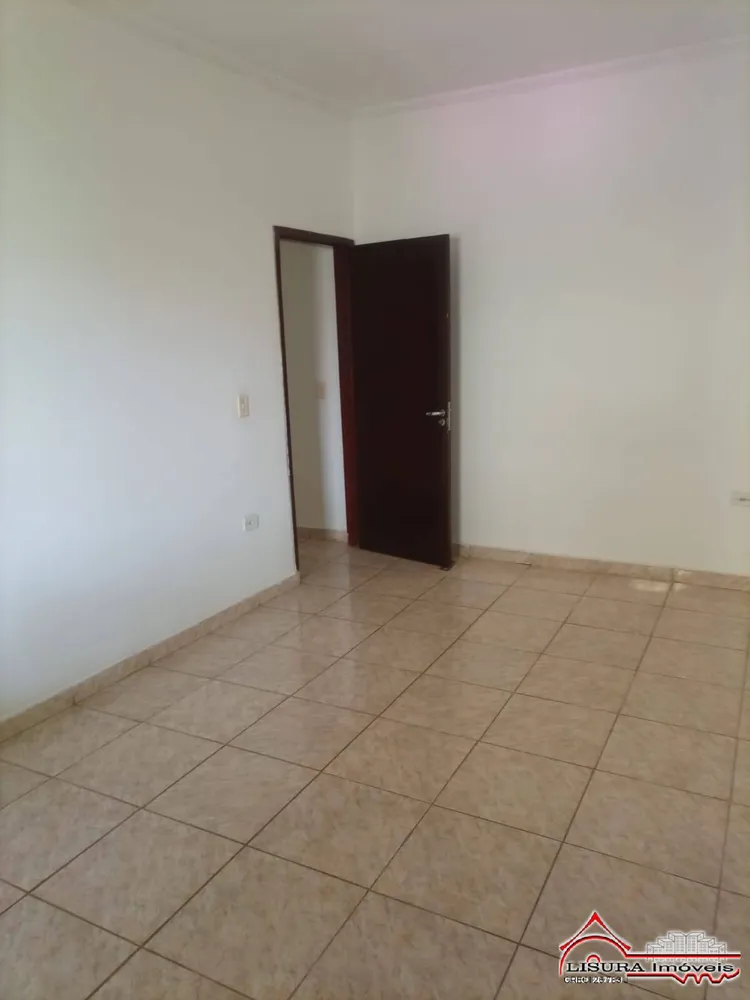 Chácara, 2 quartos, 1075 m² - Foto 2