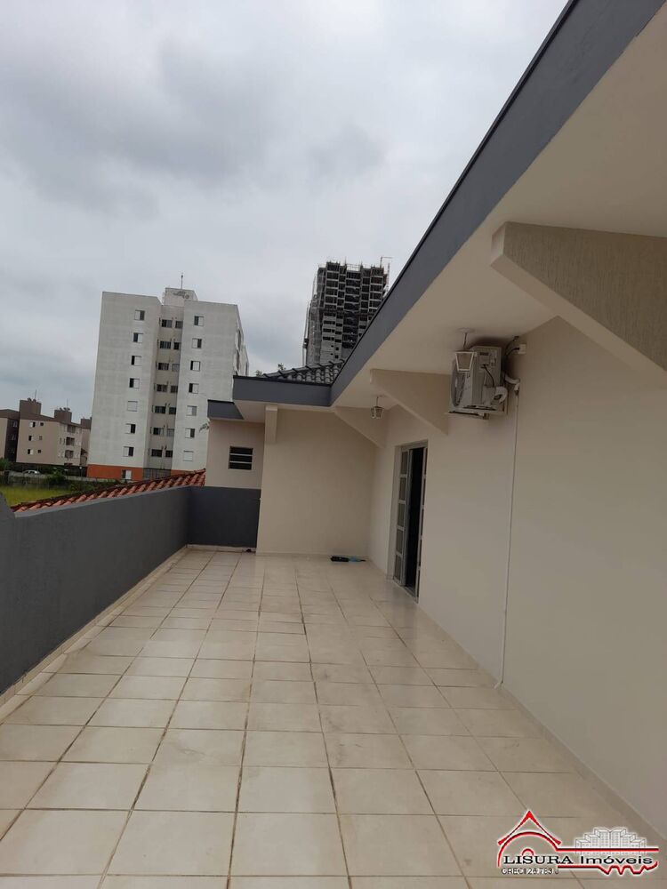Casa à venda com 3 quartos, 343m² - Foto 7