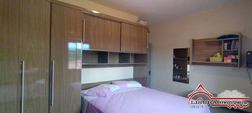 Casa à venda com 2 quartos, 71m² - Foto 2