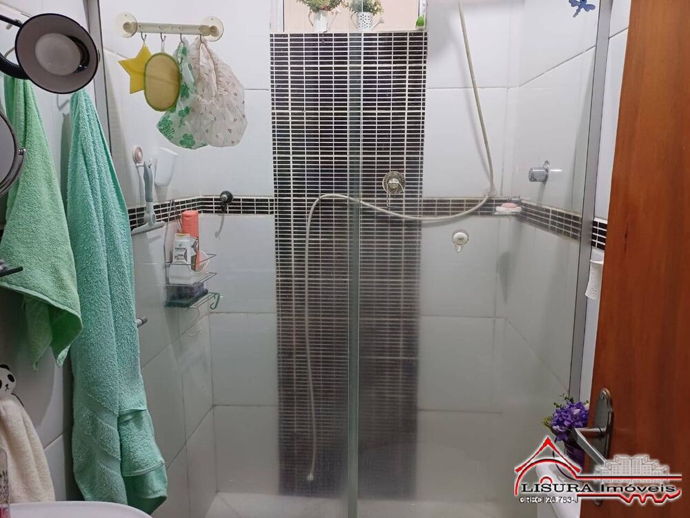 Casa à venda com 2 quartos, 75m² - Foto 2