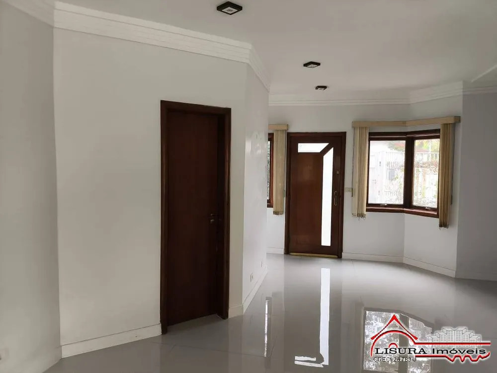 Casa, 3 quartos, 237 m² - Foto 2